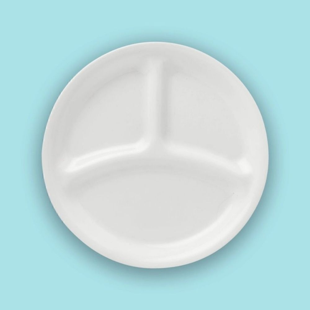 Lunch 🌸 New Corelle Livingware Winter Frost White 8.25" Divided Plate Set of 4 - Picture 3 of 6
